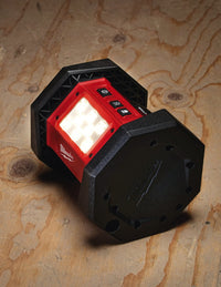 Faro LED Milwaukee M18AL-0 (Solo corpo)