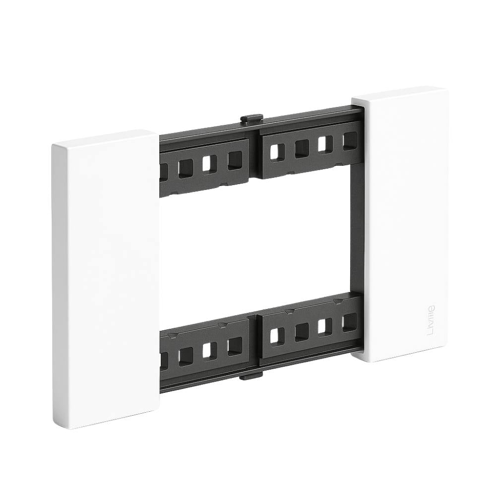 Bticino living now placca bianca in plastica per supporti modulari *** numero posti 4 moduli, confezione 1