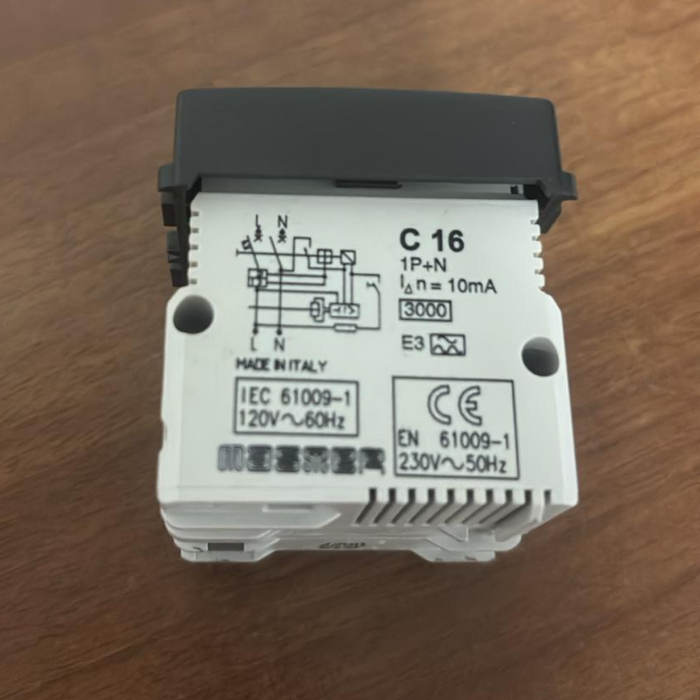 Interruttore automatico magnetotermico differenziale 1p+n 16a master modo