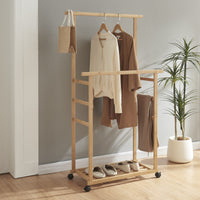 Stand Appendiabiti Ilmajok in Bambù con Ruote 147 x 70 x 36 cm [en.casa]