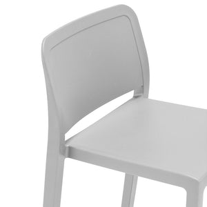 Set 4 sgabelli in polipropilene GIANO altezza seduta 65cm, impilabile, idrorepellente, resistente ai raggi UV, design moderno e innovativo, ideale per la cucina, la veranda o giardino colore Bianco