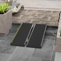 Rampa per Sedia a Rotelle Pieghevole in Alluminio con Deflettori e Adesivi, 122x73.6x5.1 cm, Nero