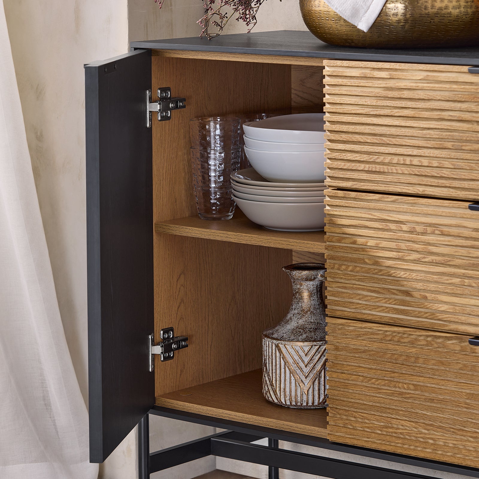 Credenza decorativa Consolle laterale stretta Nero 114x40x83cm HFSB02-SCH