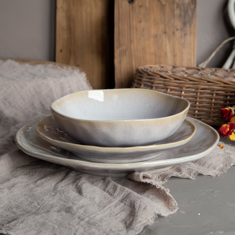 Set da 18 piatti in ceramica moderni glicine