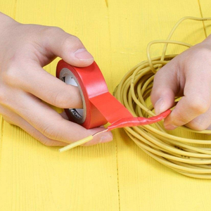 Kit nastro isolante in pvc autoestinguente multicolore per impianti sicuri *** colore rosso, dimensioni 15 mm x 10 mt...