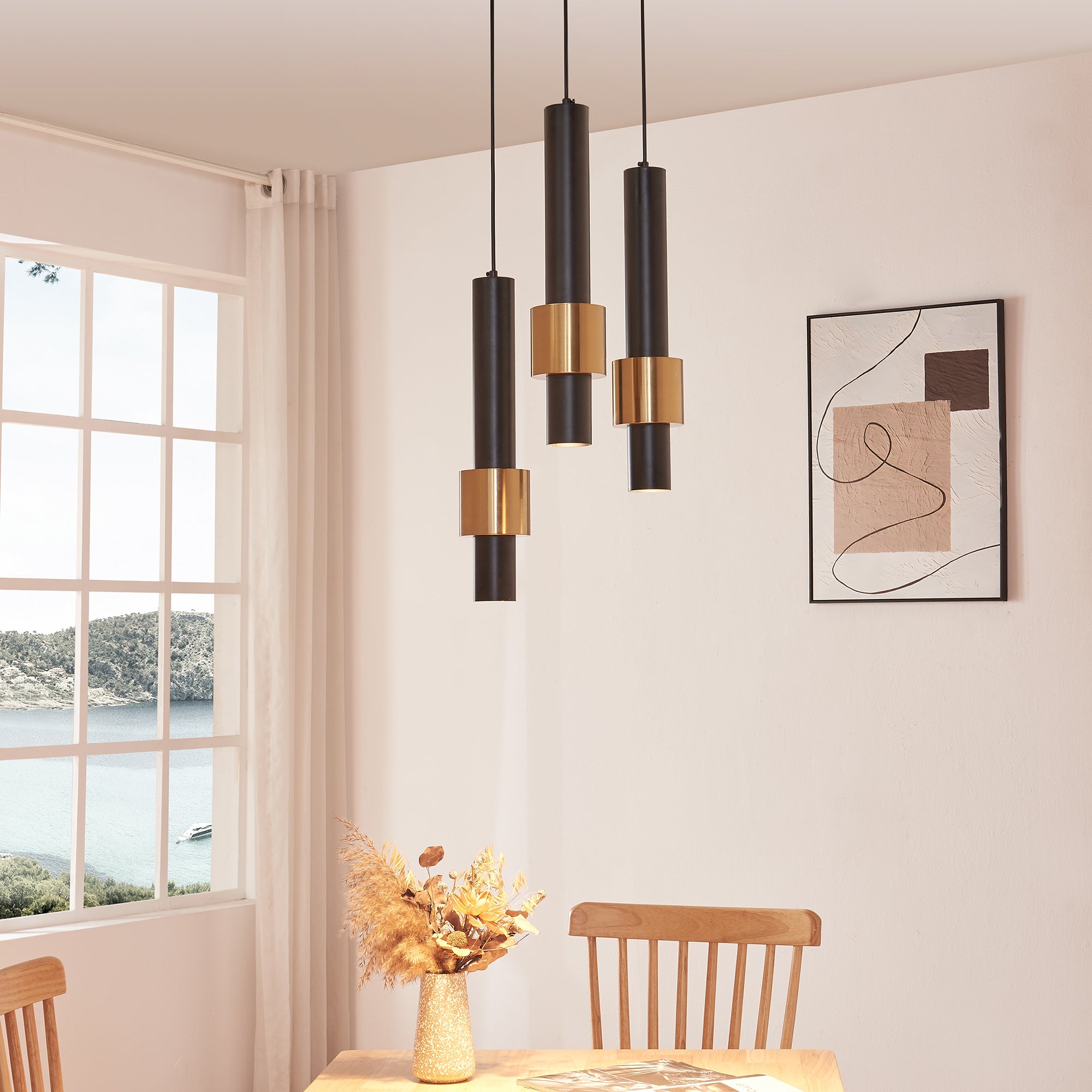 Lampada a Sospensione Lulled in Metallo con 3 Paralumi - Nero / Oro lux.pro