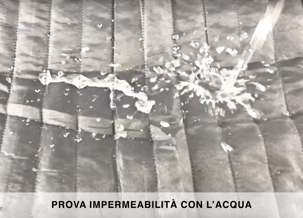 Copridivano/poltrona Imbottito Trapuntato Antimacchia Sofà Cover Impermeabile - 4 Posti - Bordeaux-Tortora
