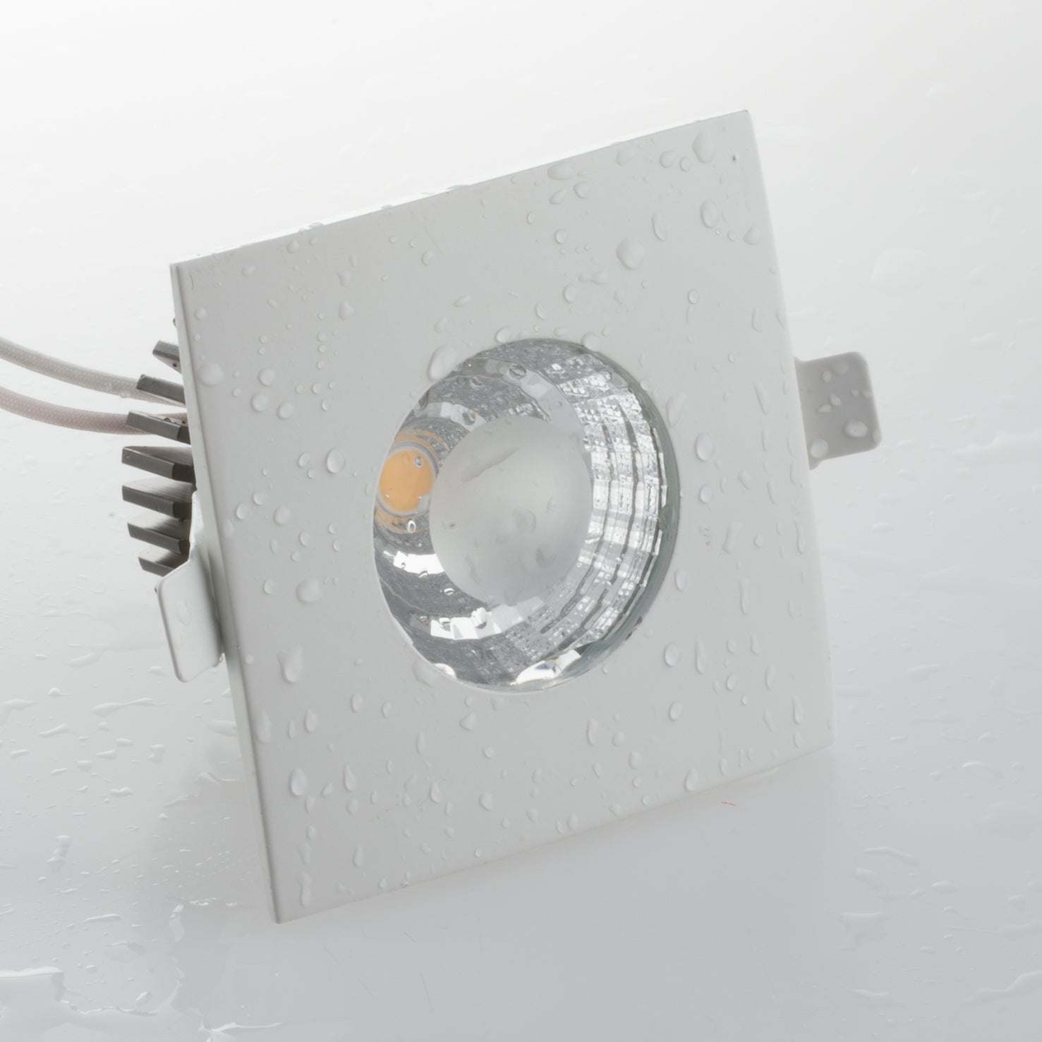 INCASSO LED NADIR BIANCO 6W 390LM 3200K IP44 9X9X10,5CM