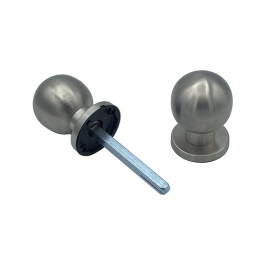 Maniglia su rosetta tonda SAGUATTI  INOX00/50MQ in inox grigio satinato, 2 pezzi