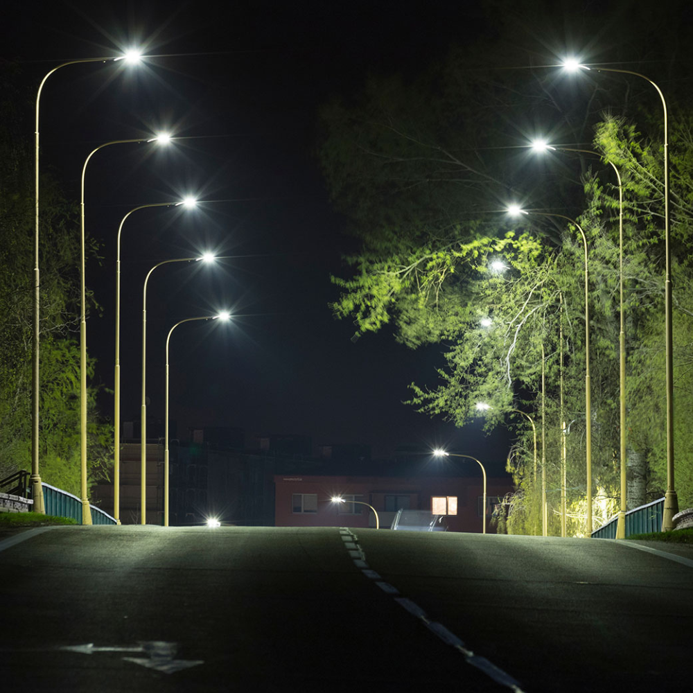 Armatura stradale led slim modello highway ip65 temperatura di luce 4000k watt 100 watt