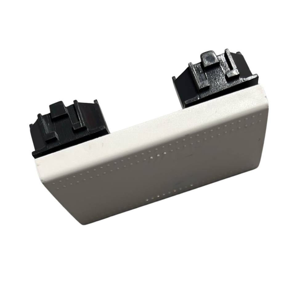 Copritasto illuminabile bticino livinglight bianco per ambienti eleganti *** numero posti 3 moduli, confezione 1