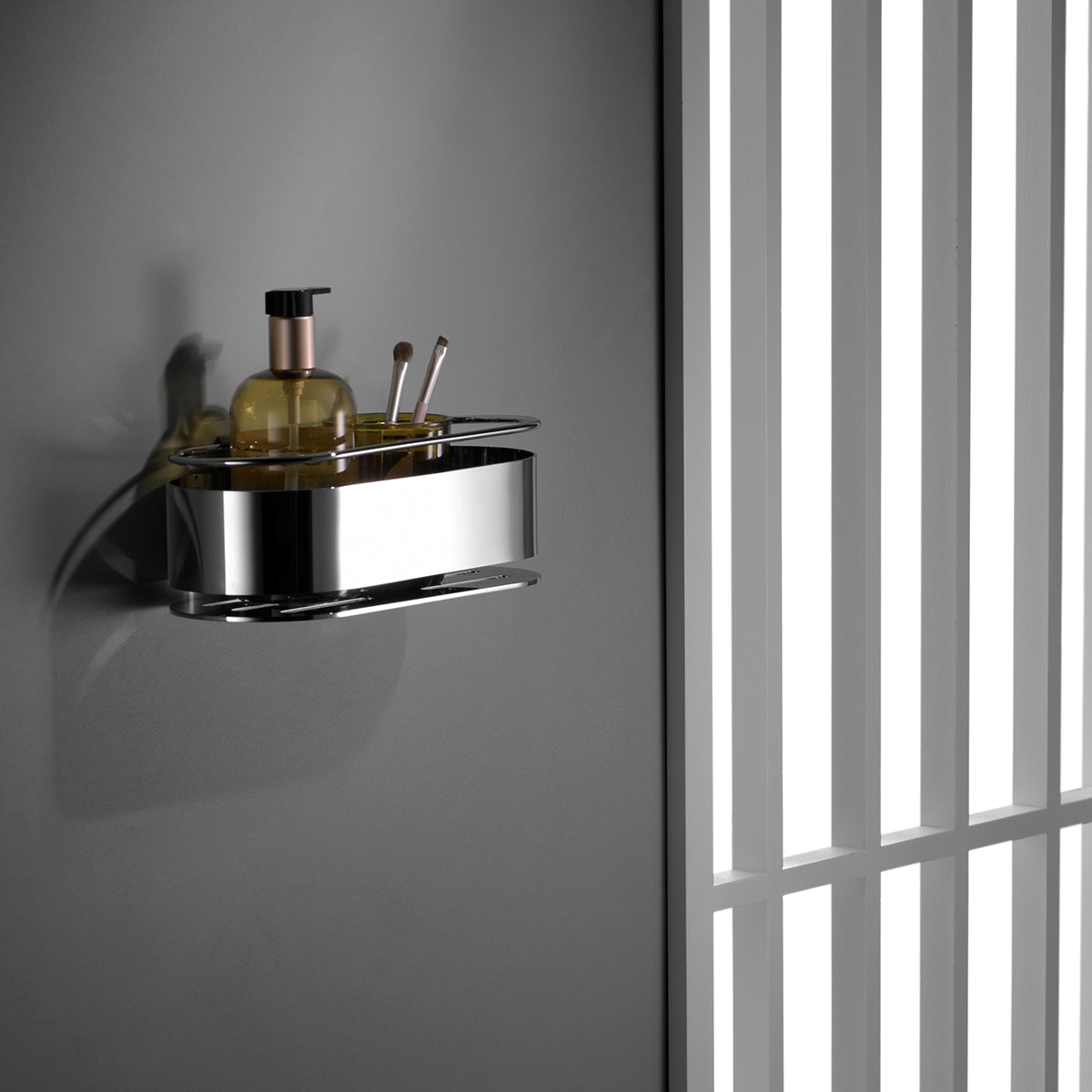 IMEX Portasapone frontale Anga in acciaio inox S304 e ottone, finitura cromata, design compatto e resistente, installazione semplice Imex-ADN008