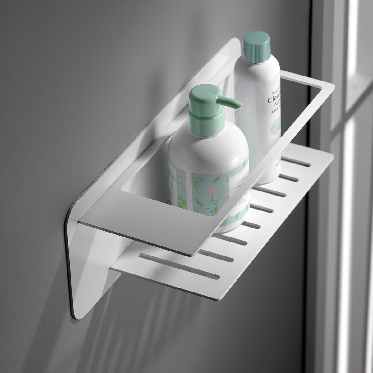 IMEX Portasapone frontale in acciaio inox S.304 e ottone finitura bianco opaco, design compatto e resistente per bagno moderno modello Bethari Imex-ADT009-BL