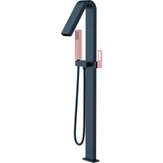 IMEX Miscelatore vasca-doccia a pavimento in ottone nero opaco e acciaio manopola e maniglia nero oro rosa cartuccia ceramica Ø35mm tubo PVC e scatola registrazione a pavimento - modello Imex-BBEC3