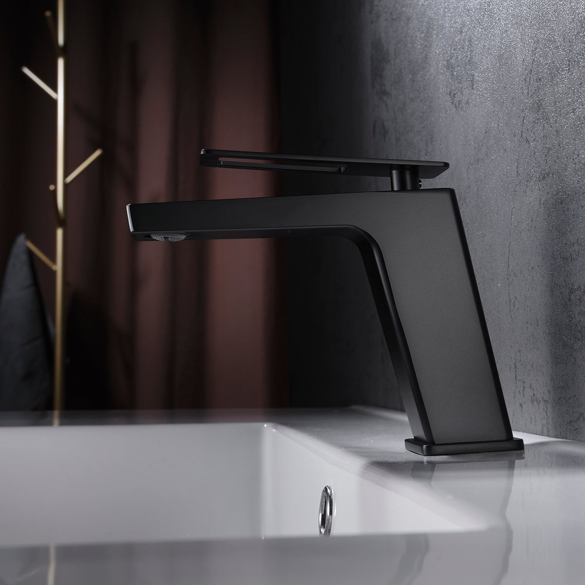 IMEX Miscelatore monocomando lavabo in ottone e zama nero opaco con cartuccia ceramica Ø26 mm TOP set 2 flessibili 3-8 inclusi altezza 153 mm proiezione 140 mm - Modello BDC032-1NG