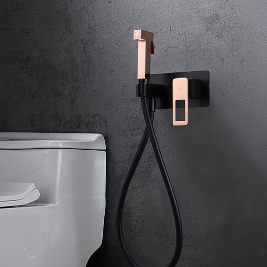 IMEX Miscelatore incasso bidet monocomando acciaio e ottone nero opaco con dettagli oro rosa finitura lucida doccetta 1 posizione tubo flessibile rinforzato corpo incassato modello Suecia Imex-BDC032-