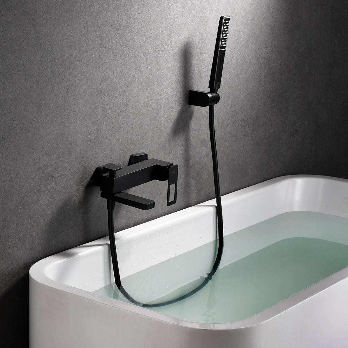 IMEX Miscelatore vasca-doccia nero opaco in ottone e zama con tubo flessibile PVC 180 cm supporto doccia ABS cartuccia ceramica Ø35 mm modello Imex-BDC032-7NG Suecia