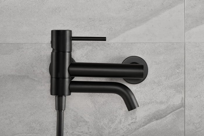 IMEX Miscelatore vasca-doccia nero opaco in ottone e zama con tubo flessibile PVC 180 cm supporto doccia ABS maniglia rotonda cartuccia ceramica Ø35 mm Serie Monza Imex-BDM039-4NG