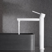 IMEX Miscelatore lavabo alto bianco opaco in ottone e zama, cartuccia ceramica Ø25 mm, tubi flessibili 3/8 inclusi, monocomando serie MILOS Modello Imex-BDYS045-3BL