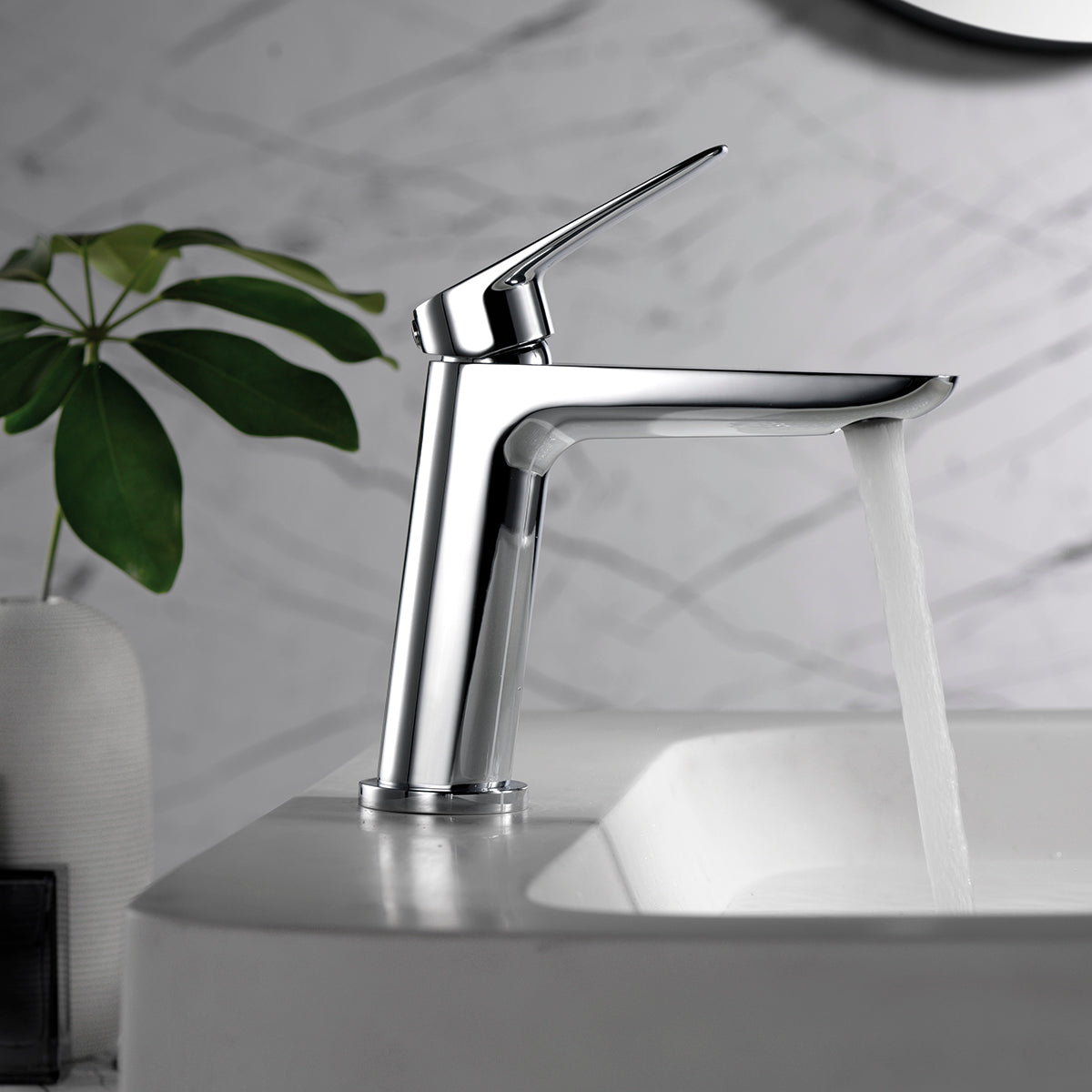 IMEX Miscelatore lavabo cromato in ottone e zama monocomando con cartuccia ceramica 25 mm, aeratore ultrasottile e tubi flessibili 3/8 inclusi, serie Belgica Imex-BDZ044-1