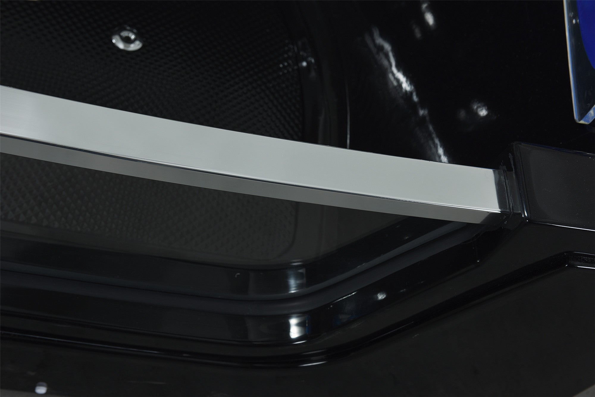 Vasca idromassaggio nera 180 X 90 cm vetro frontale 14 getti – Jamaica