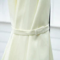 Ombrellone da Giardino a Sbalzo 2.6x2.5 m con Rotazione a 360° e Manovella, Beige