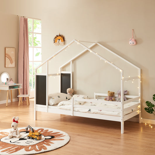 Letto a Casetta Lorenskog per Cameretta 90 x 200 cm in Legno di Pino con Barriera Anticaduta - Bianco [en.casa]