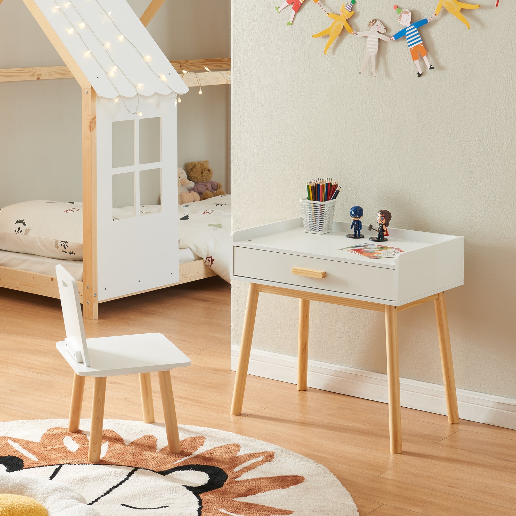 Set Skjervøy Tavolo e Sedia per Bimbi - Legno Naturale / Bianco [en.casa]