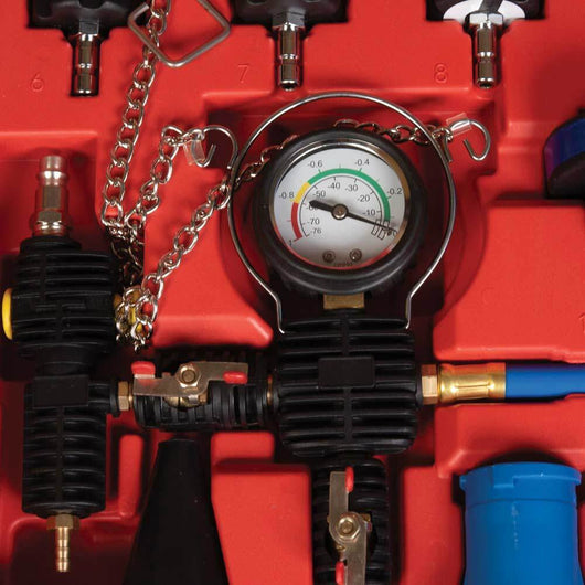 Kit tester pressione spurgo vuoto ricarica radiatore universale 27 pezzi XC9045