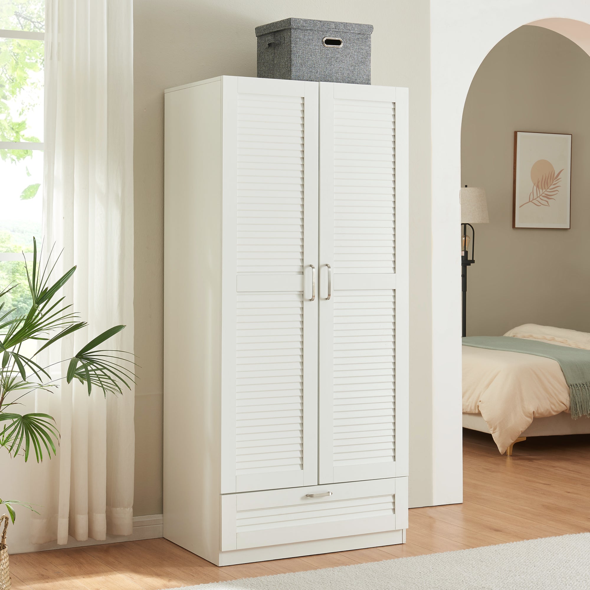 Armadio Guardaroba Finning con Ante a Persiana e Cassetto 176 x 80 x 52 cm Bianco [en.casa]