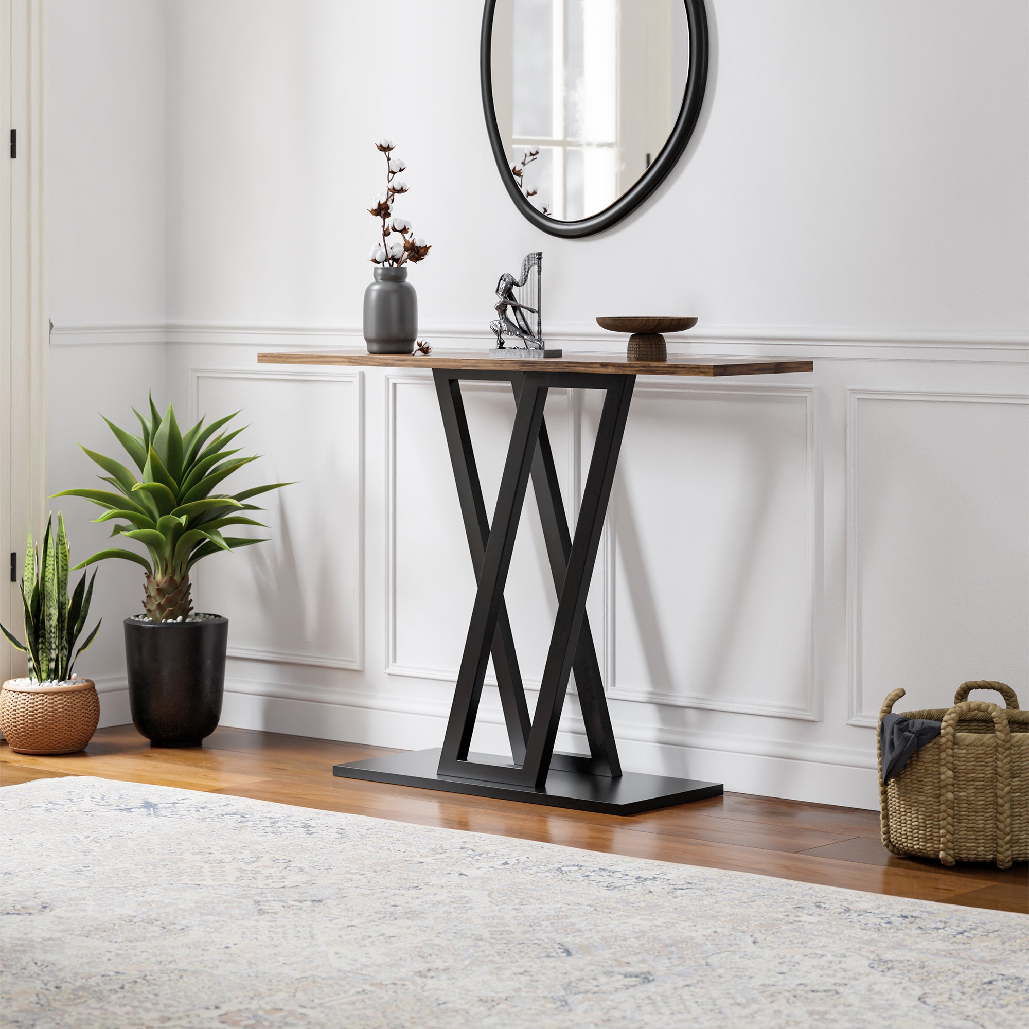 Tavolo a Consolle Seinshung con Telaio in Acciaio 110 x 30 x 80 cm - Nero / Effetto Noce [en.casa]