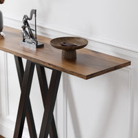 Tavolo a Consolle Seinshung con Telaio in Acciaio 110 x 30 x 80 cm - Nero / Effetto Noce [en.casa]