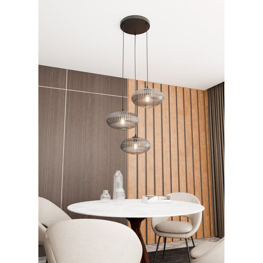 Lampadario 3 Luci Iris Base Tonda In Acciaio Nero Paralume Plissettato Fumè