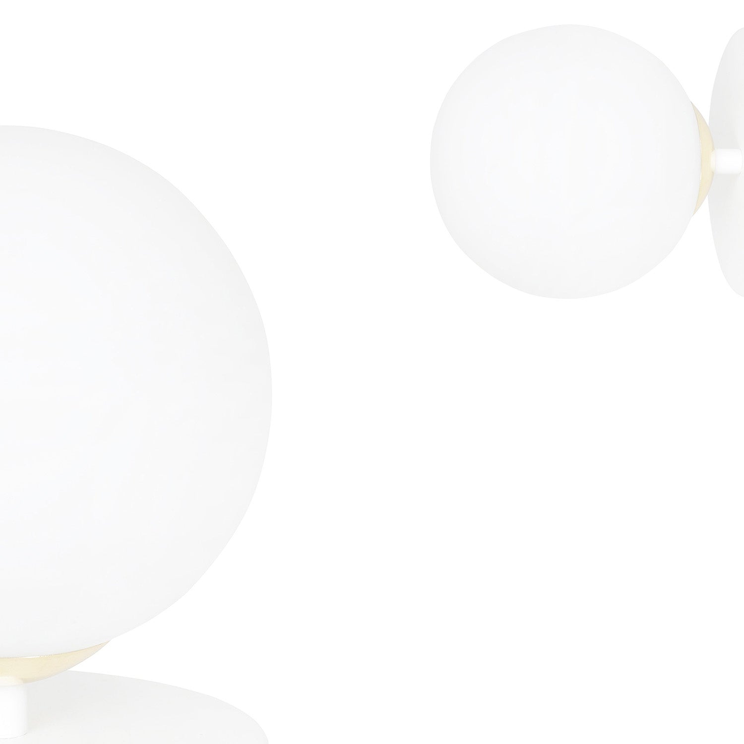 Applique A 1 Luce Vishnu In Acciaio Bianco E Sfera In Vetro Bianco E Oro