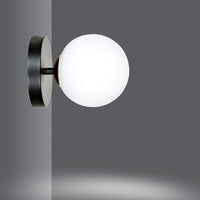 Applique A 1 Luce Vishnu In Acciaio Nero E Sfera In Vetro Bianco E Oro