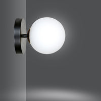 Applique A 1 Luce Vishnu In Acciaio Nero E Sfera In Vetro Bianco E Oro