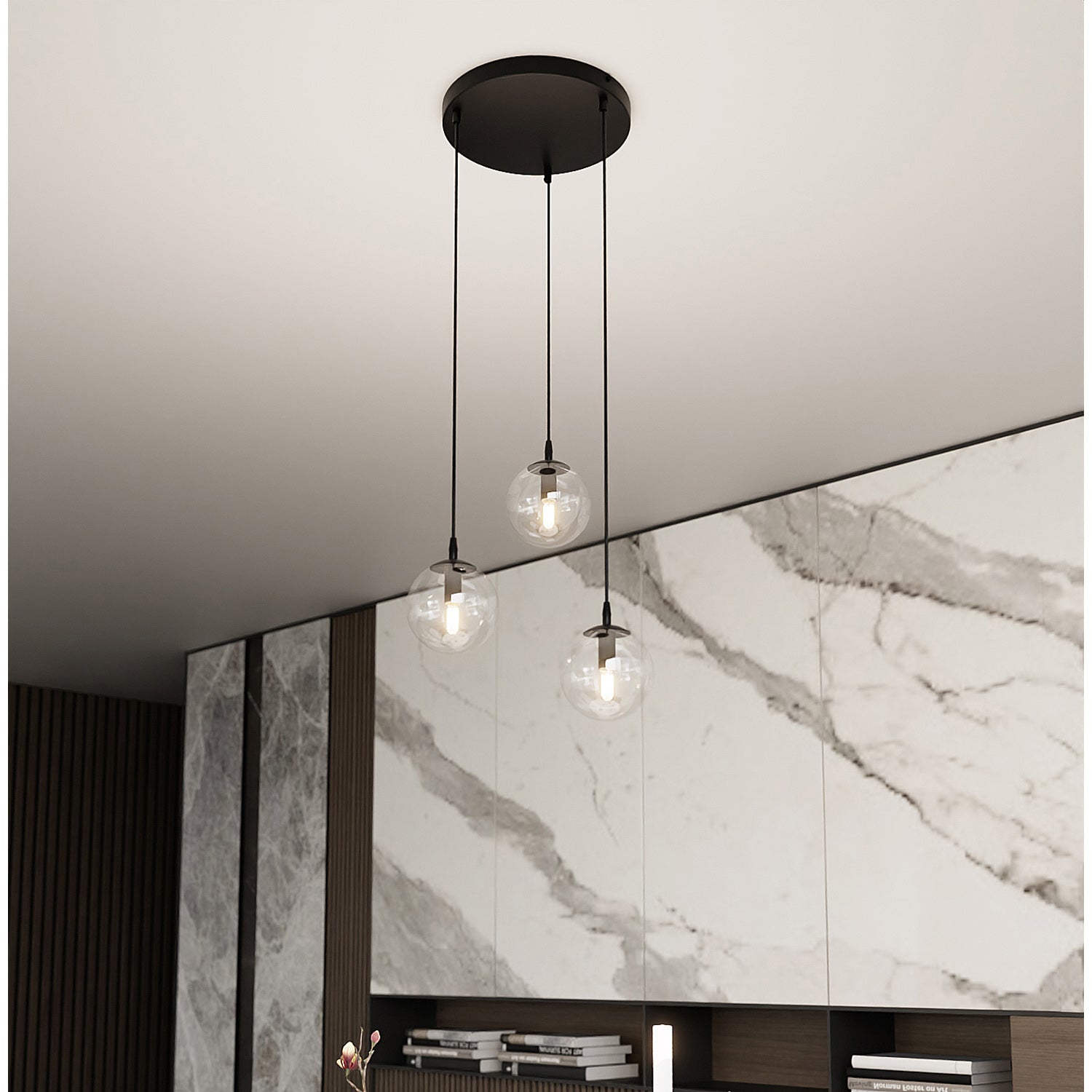 Sospensione 3 Luci Kali In Acciaio Nero Base Tonda E Sfere In Vetro Trasparente