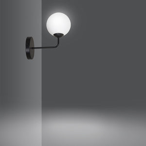 Applique Moderna 1 Luce Nezha In Acciaio Nero E Sfera In Vetro Opale