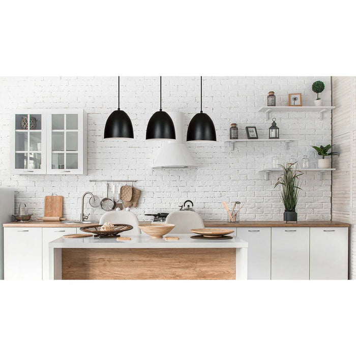 Lampadario 3 Luci Reartù In Acciaio Nero Con Cupole In Nero E Bianco