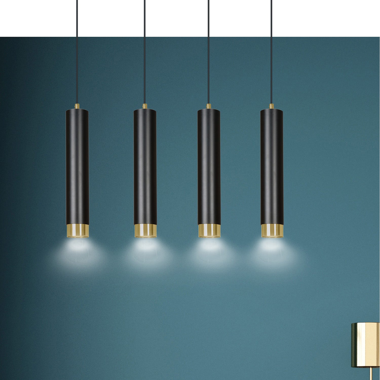 Lampadario 4 Luci Brunilde In Acciaio Nero E Tubolari In Nero E Oro