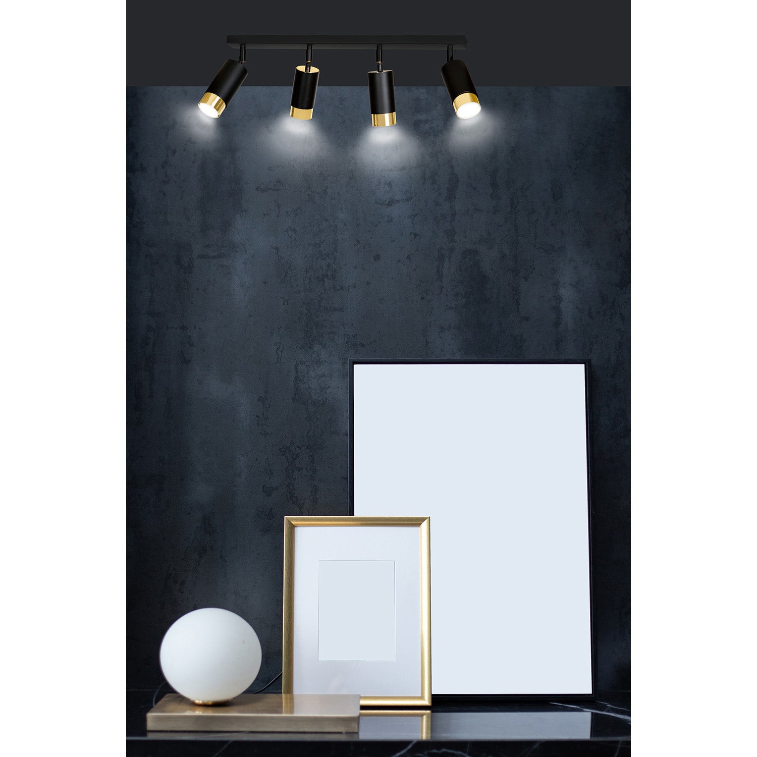 Plafoniera 4 Luci A Faretti Orientabili A Cilindro In Acciaio Nero E Oro