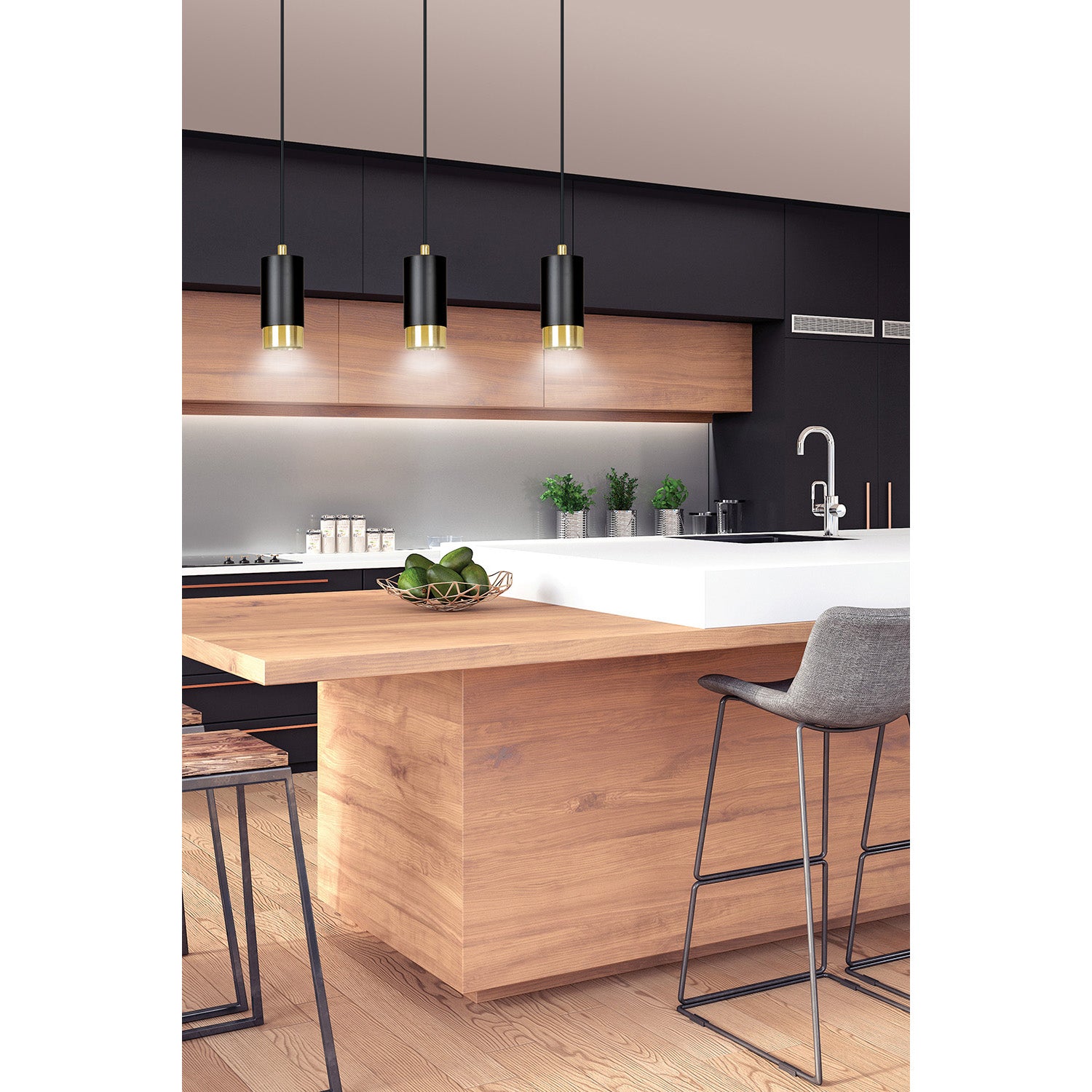 Lampadario 3 Luci Ivar Con Cilindri In Acciaio Nero E Oro