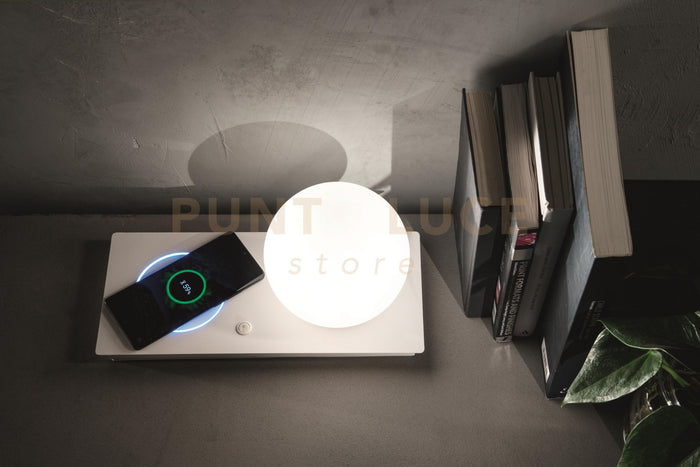 LAMPADA DA COMODINO MADAME BIANCO CON CARICATORE AD INDUZIONE PER CELLULARE LT.MADAME-BIANCO