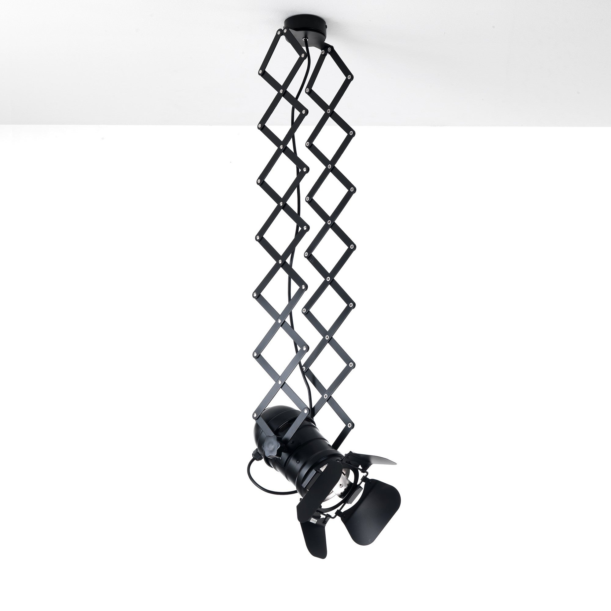 Lampadario a pantografo in alluminio nero opaco cm. Ø.12 x P.22