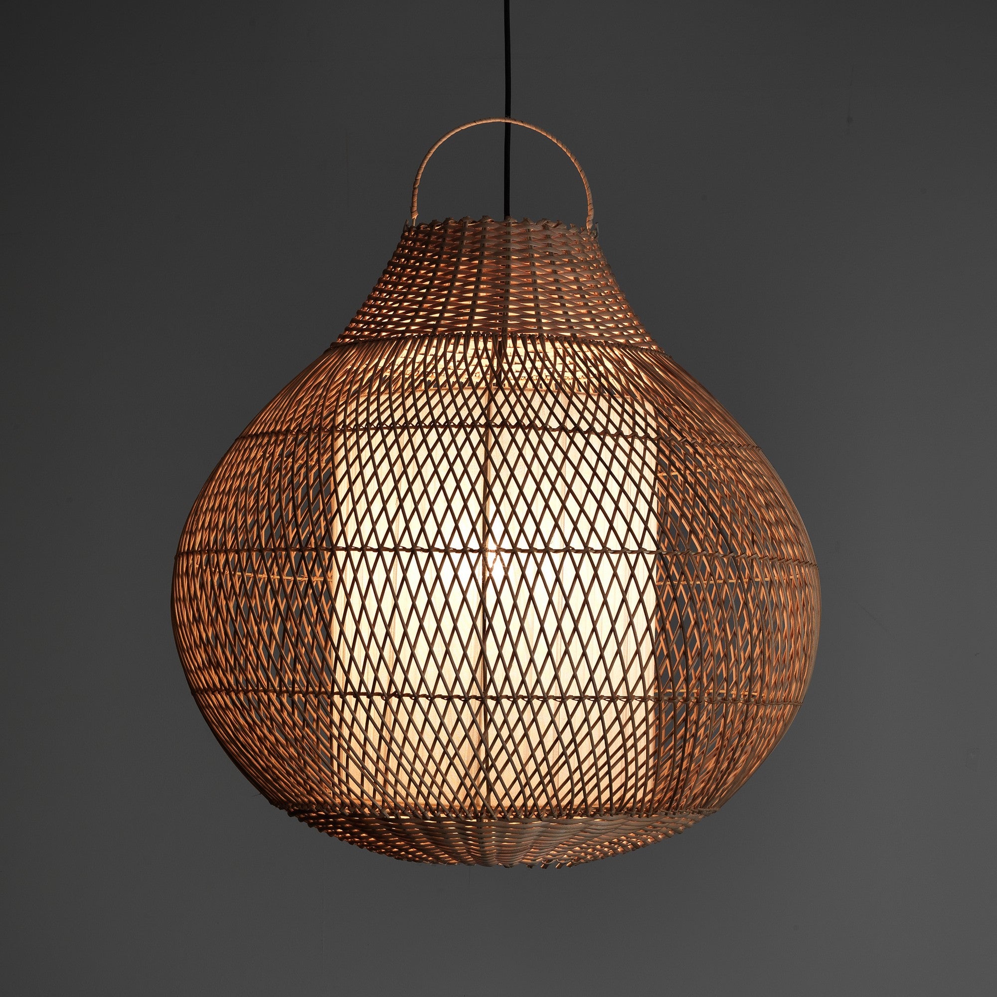 Lampadario a filo in fibre naturali beige per esterno