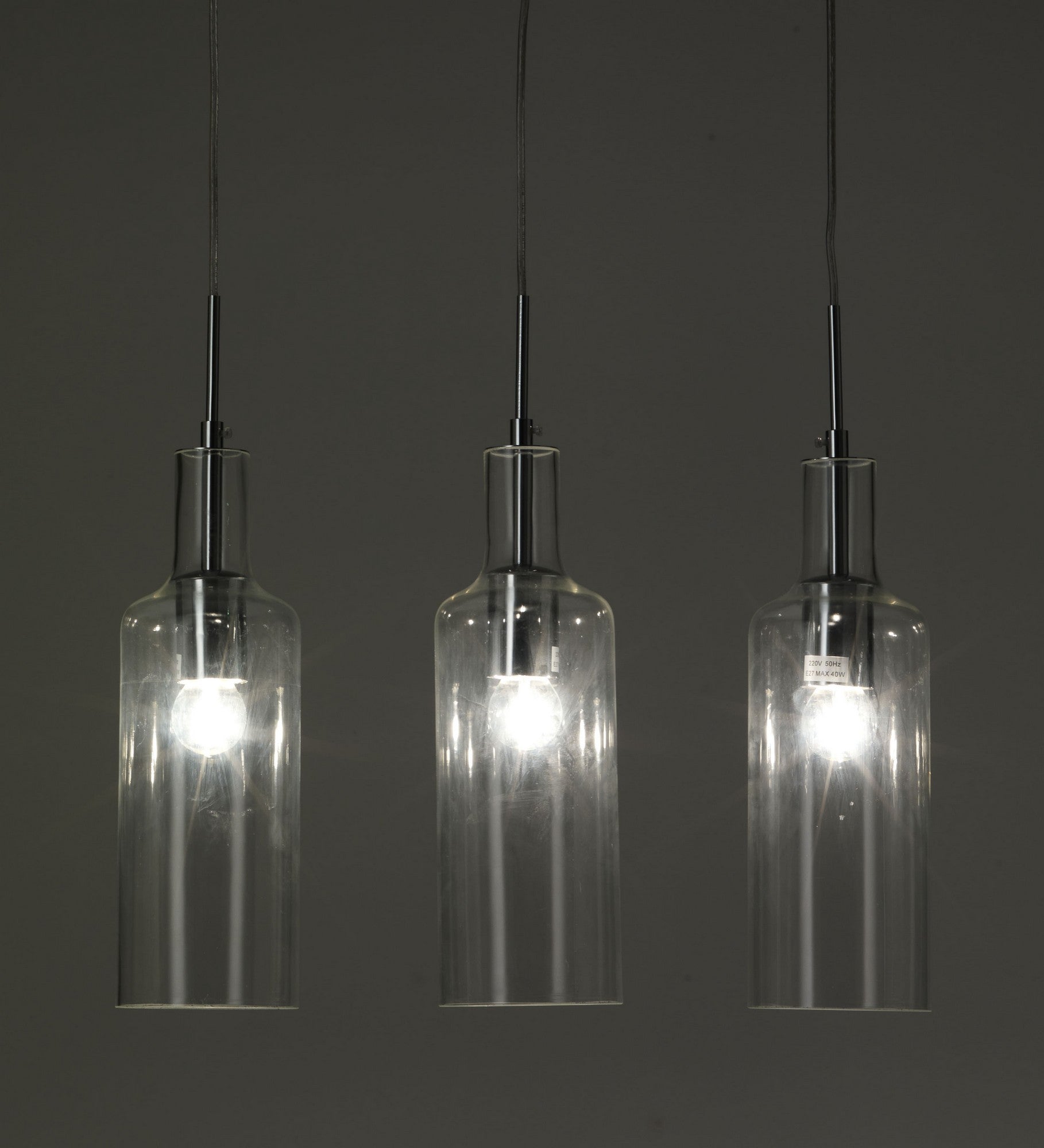 Lampadario a 3 luci cm. H.110 x L.48 x P.10