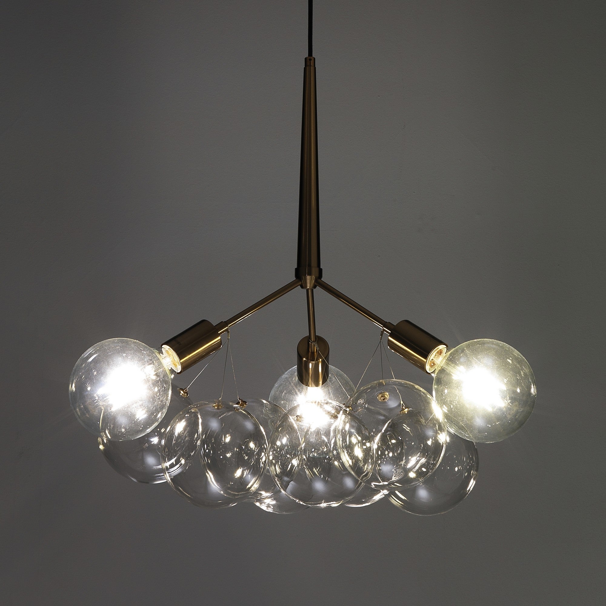 Lampadario in metallo verniciato ottone anticato opaco cm. Ø.60 H.60