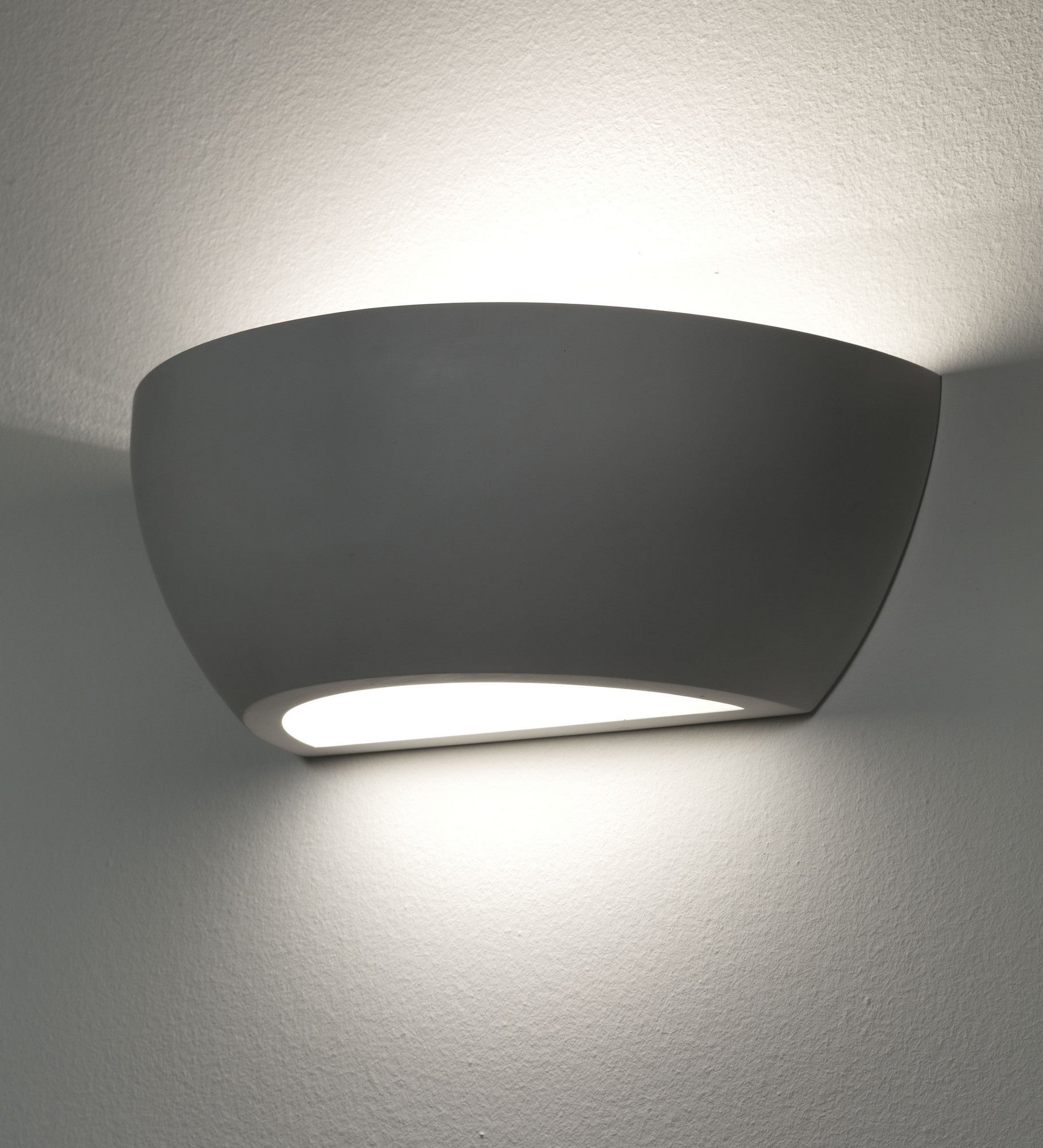 Applique in ceramica bianca cm. L31,5 x P16 x H11