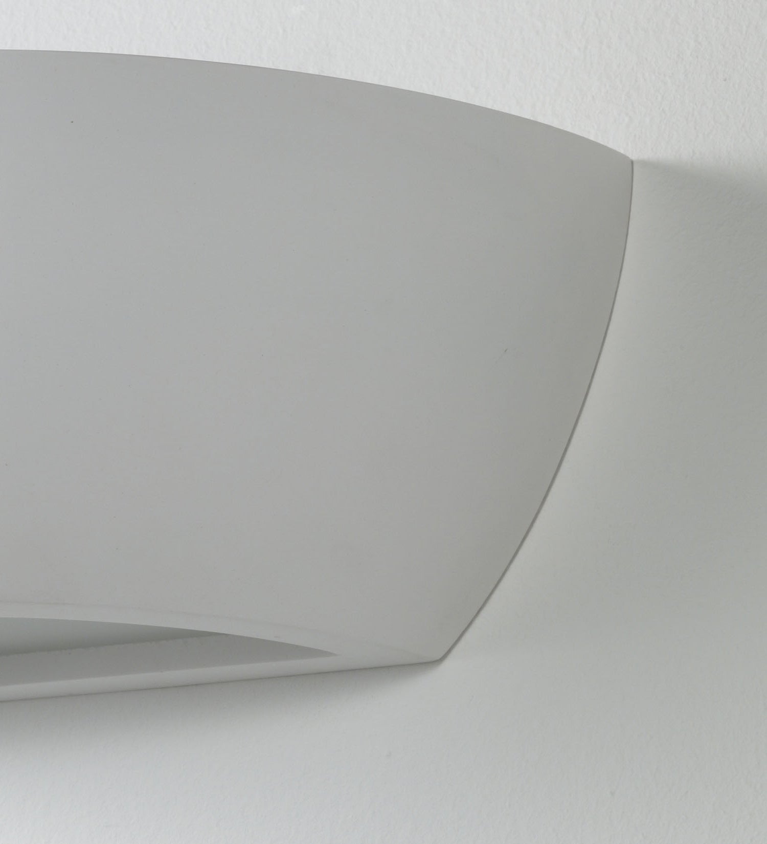 Applique in ceramica bianca cm. L31,5 x P16 x H11