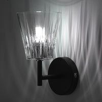 Applique in acrilico trasparente cm. L.11 x P.14 x H.20